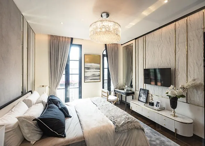 5-star Pool 3br Private Luxury Sukhumvit Villa *