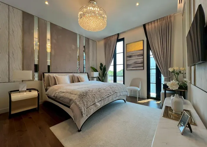 Villa 5-star Pool 3br Private Luxury Sukhumvit Bangkok