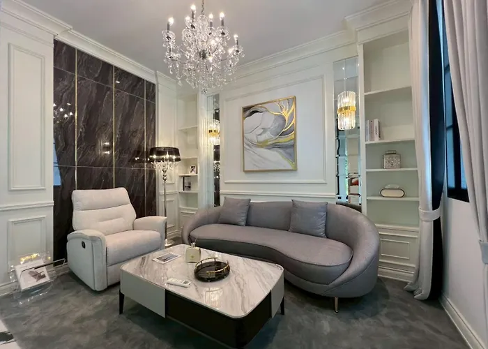 5-star Pool 3br Private Luxury Sukhumvit Villa